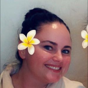 Meet your Posher, Connie